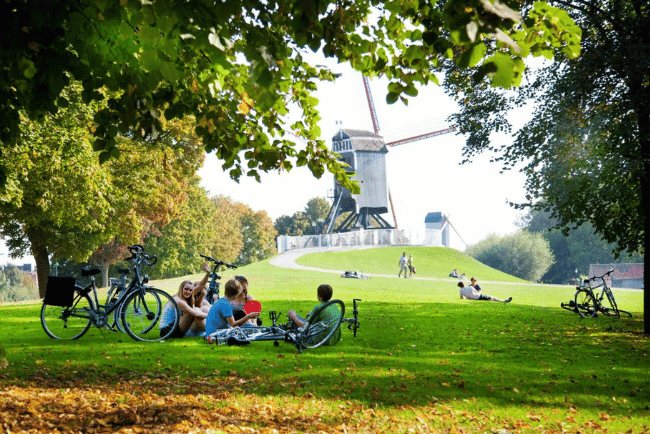 Just 490 metres away from holiday home Acadia, you can visit the Sint-Janshuis Mill.